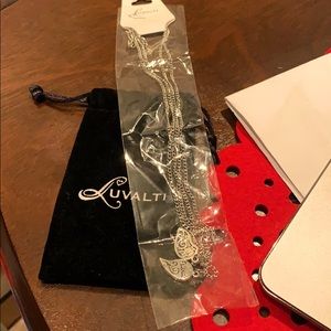 Luvalti best friend necklaces Brand new!